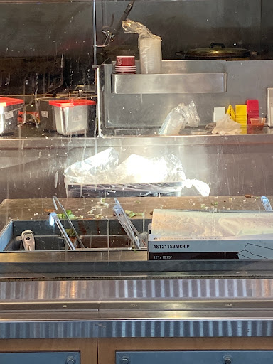 Mexican Restaurant «Chipotle Mexican Grill», reviews and photos, 786 Mainstreet, Hopkins, MN 55343, USA