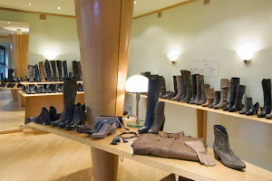 Italian Shoes Schuster Handels GmbH