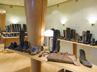 Italian Shoes Schuster Handels GmbH