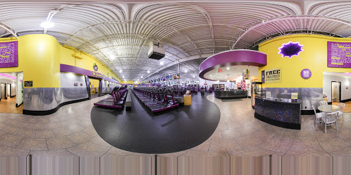 Gym «Planet Fitness - Meriden, CT», reviews and photos, 454 S Broad St, Meriden, CT 06450, USA