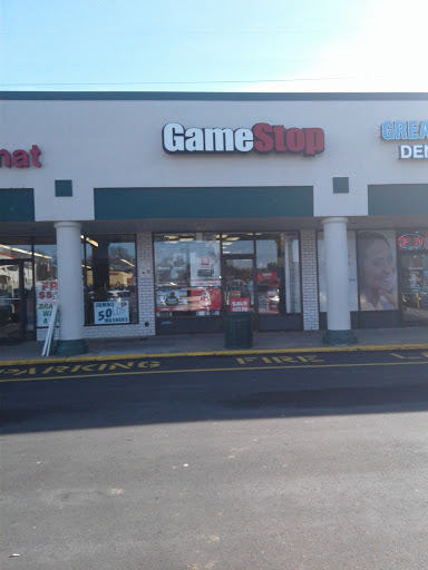 Video Game Store «GameStop», reviews and photos, 869 St George Ave, Woodbridge, NJ 07095, USA