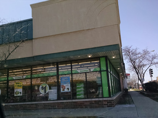 Dollar Store «Dollar Tree», reviews and photos, 6405 W North Ave, Oak Park, IL 60302, USA