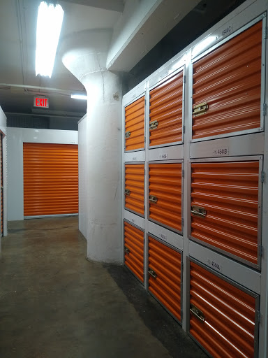 Self-Storage Facility «Public Storage», reviews and photos, 385 Gerard Ave, Bronx, NY 10451, USA