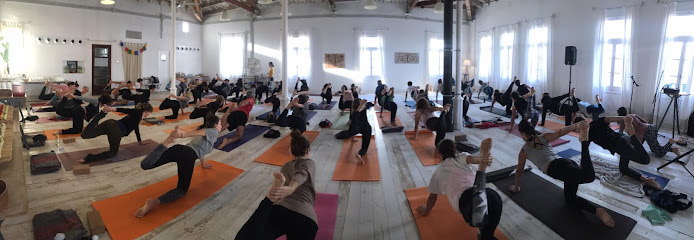 Duna Yoga Studio - Carrer de Sant Sebastià, 39, 07701 Maó, Illes Balears, Spain