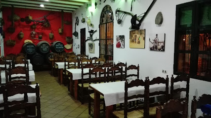 La Esencia. Antigua Bodeguita de los Raposo - C. Fuentes, 60, 21800 Moguer, Huelva, Spain