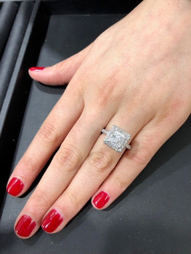 Jewelry Store «The Jewelry Exchange», reviews and photos, 15732 Tustin Village Way, Tustin, CA 92780, USA