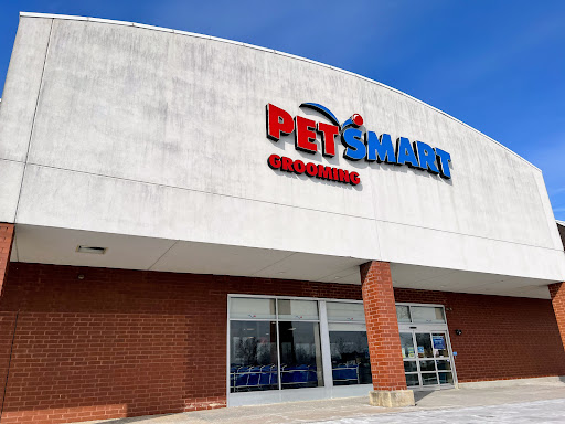 Pet Supply Store «PetSmart», reviews and photos, 1183 Berkshire Blvd, Wyomissing, PA 19610, USA
