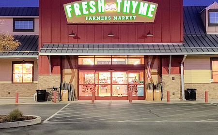 Grocery Store «Fresh Thyme Farmers Market- Downers Grove», reviews and photos, 325 Ogden Ave, Downers Grove, IL 60515, USA
