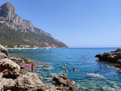 Foto von Cala di Pedra Longa mit kleine bucht
