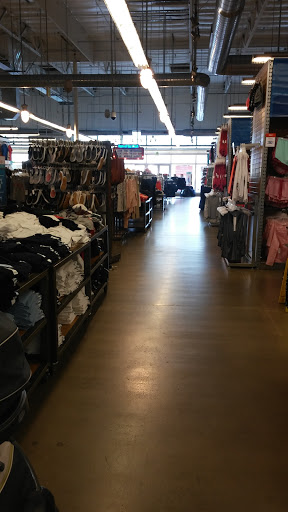 Pet Supply Store «Petco Animal Supplies», reviews and photos, 3426 Highland Ave B, National City, CA 91950, USA