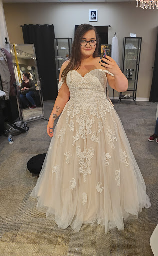 Tuxedo Shop «The Wedding Bell», reviews and photos, 2609 6th Ave, Tacoma, WA 98406, USA