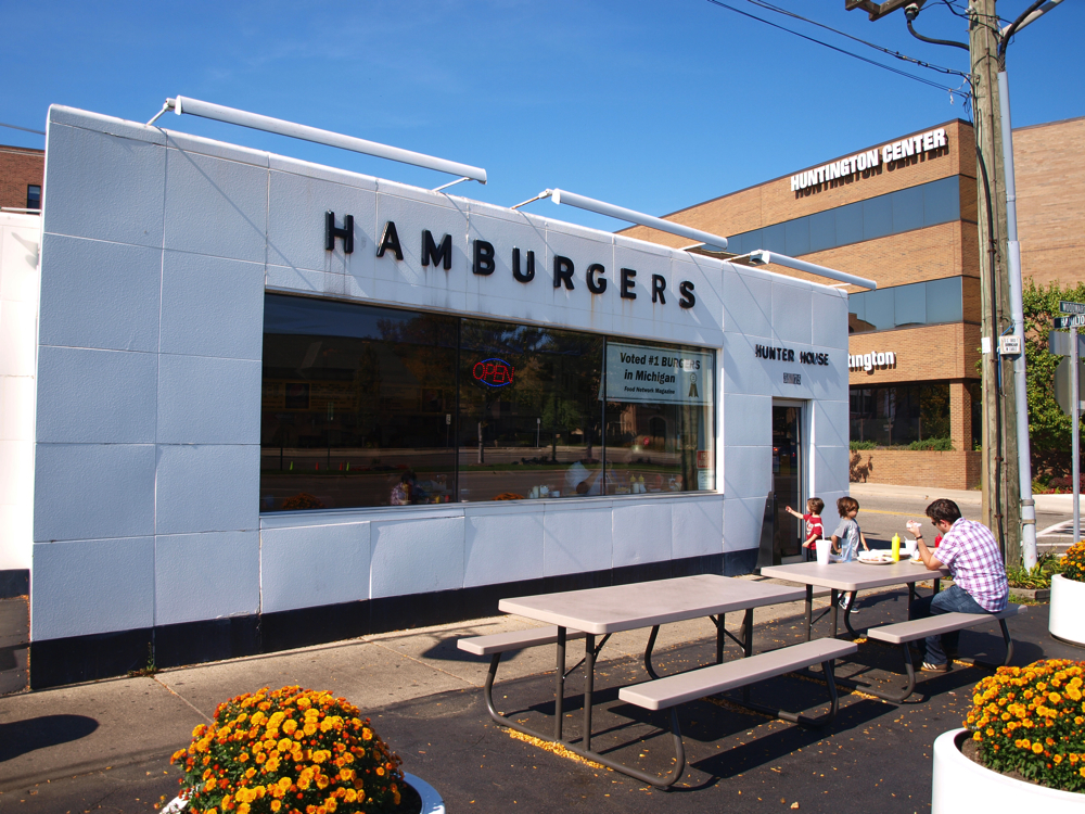 Hunter House Hamburgers 48009