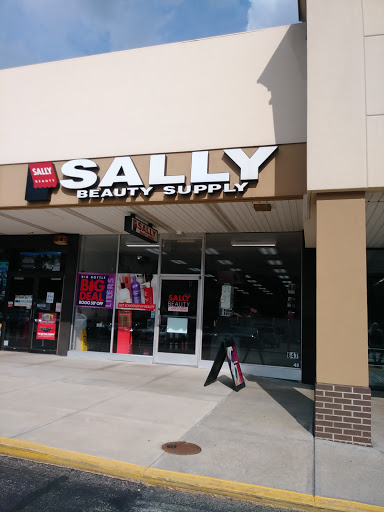 Shopping Mall «Southland Four Seasons Shopping Center», reviews and photos, 600 Clairton Blvd, Pittsburgh, PA 15236, USA