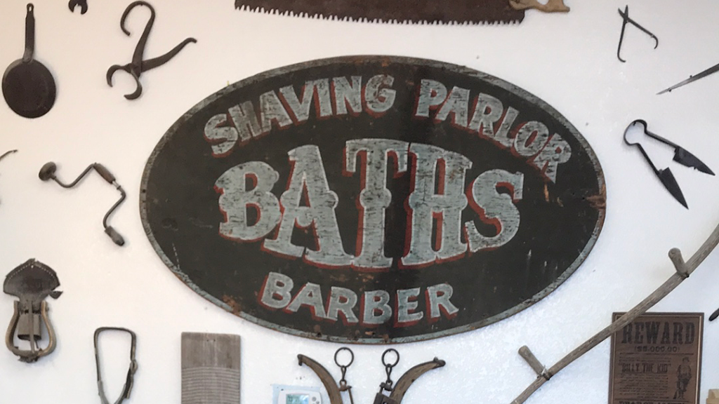 Ira's Barber Shop 93550