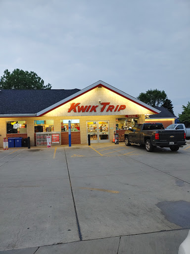 Convenience Store «PDQ Food Stores», reviews and photos, 8800 75th St, Kenosha, WI 53142, USA