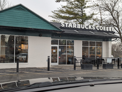 Starbucks, 3512 West Chester Pike, Newtown Square, PA 19073, USA, 