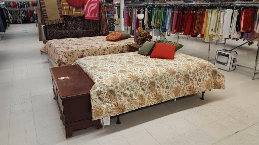 Thrift Store «The Salvation Army Family Store & Donation Center», reviews and photos, 6555 Sashabaw Rd, Village of Clarkston, MI 48346, USA