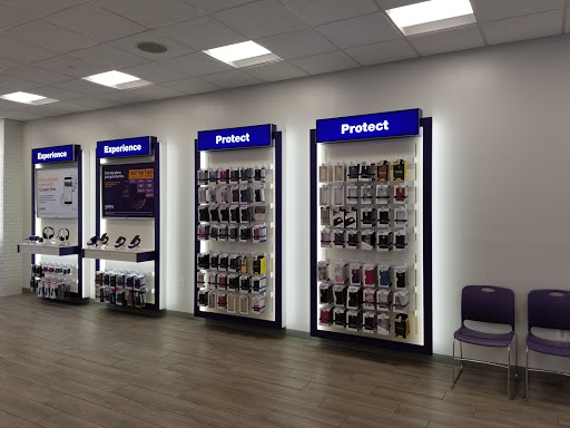 Cell Phone Store «MetroPCS Corporate Store», reviews and photos, 7780 NW 25th St, Miami, FL 33126, USA