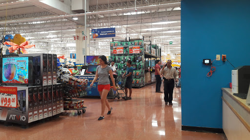 Hipermercado Acapulco de Juárez