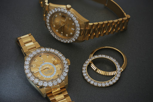 Jewelry Store «Treasures Jewelry», reviews and photos, 150 W Roosevelt Rd, Chicago, IL 60605, USA