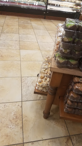 Supermarket «Giant Eagle», reviews and photos, 1700 Corporate Woods Pkwy, Uniontown, OH 44685, USA