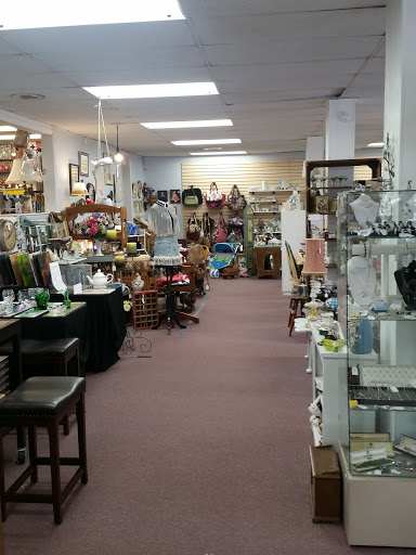 Vintage clothing store Lowell