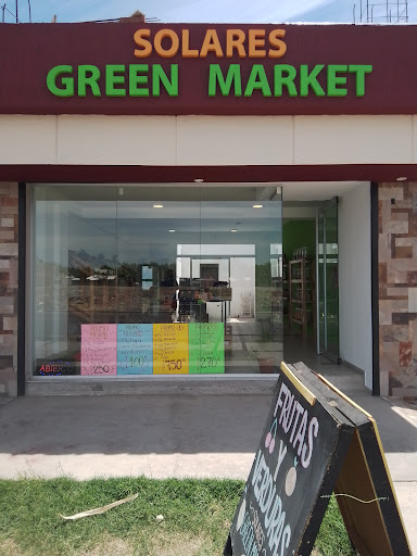 Solares Green Market