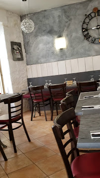 Atmosphère du Restaurant Chez Ozil à Sarlat-la-Canéda - n°2