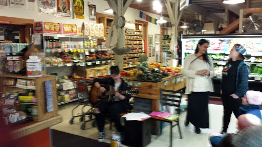 Grocery Store «Red Barn Natural Grocery», reviews and photos, 357 Van Buren St, Eugene, OR 97402, USA