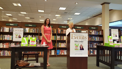 Shopping Mall «HarMar Mall», reviews and photos, 2100 Snelling Ave N, Roseville, MN 55113, USA