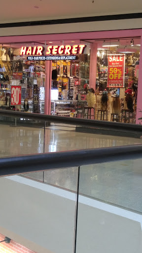 Shopping Mall «Oakland Mall», reviews and photos, 412 W 14 Mile Rd, Troy, MI 48083, USA