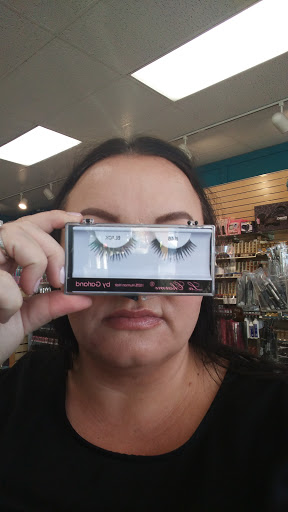 Beauty Supply Store «One Stop Beauty Supply & Salon», reviews and photos, 8945 Atlanta Ave, Huntington Beach, CA 94646, USA