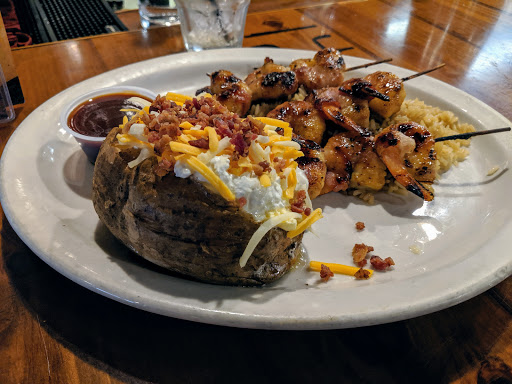 Restaurant «Whiskey Creek® Wood Fire Grill», reviews and photos, 407 2nd Ave, Kearney, NE 68847, USA