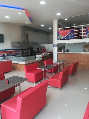 Napoles Pizza - photo 1