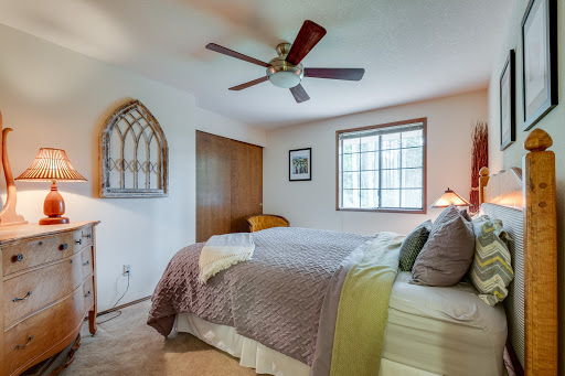 Real Estate Agency «The Wanda Menees Team, Your Real Estate Partner», reviews and photos, 1752 Village Ln SE, Port Orchard, WA 98366, USA