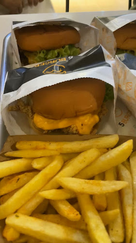 5Burger فايف برجر الشاطئ - القطيف‎