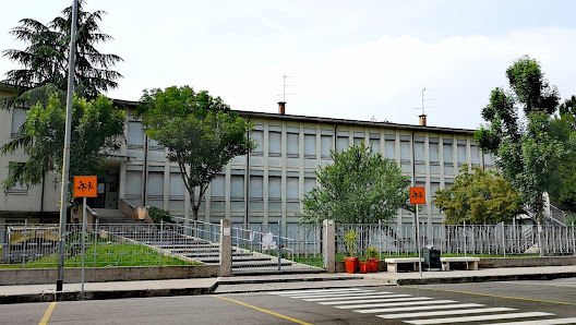 Scuola Primaria di Goito Via Dante Alighieri, 45, 46044 Goito MN, Italia