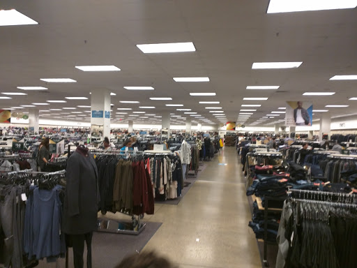 Department Store «Nordstrom Rack Legacy Village», reviews and photos, 25149 Cedar Rd, Lyndhurst, OH 44124, USA