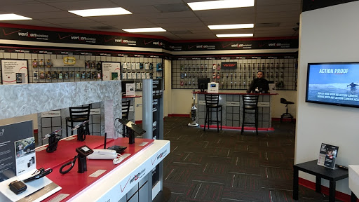Cell Phone Store «Verizon Wireless - Cellular Plus», reviews and photos, 15115 SE McLoughlin Blvd, Milwaukie, OR 97267, USA