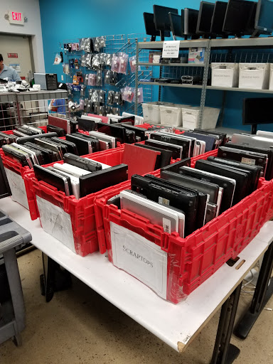 Thrift Store «Goodwill Central Texas - Macfarlane Center & Computer Works», reviews and photos