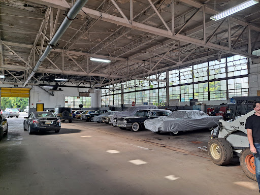 Auto Repair Shop «Boulevard Auto Center & AUTO SALES», reviews and photos, 2475 W Grand Blvd, Detroit, MI 48208, USA