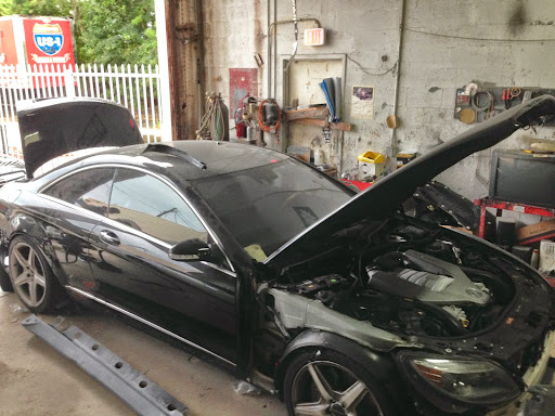 Auto Repair Shop «Magic Touch Auto Body Shop», reviews and photos, 10325 NW 7th Ave, Miami, FL 33150, USA