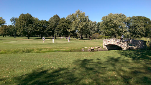 Country Club «McHenry Country Club», reviews and photos, 820 N John St, McHenry, IL 60050, USA