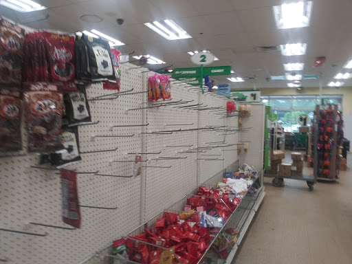 Dollar Store «Dollar Tree», reviews and photos, 299 Cottage Grove Rd, Bloomfield, CT 06002, USA