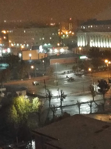 Ford Dealer «James Collins Ford Louisville-New-Used-Trucks-Cars-Sales-Service-Parts-BodyShop», reviews and photos, 809 S 5th St, Louisville, KY 40203, USA