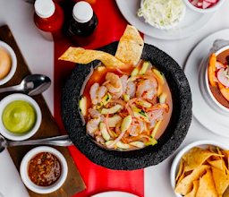 La Corriente Cevichería + Nais photo