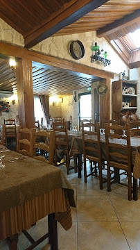 Atmosphère du Restaurant portugais Le Petit Chalet à Villeparisis - n°16