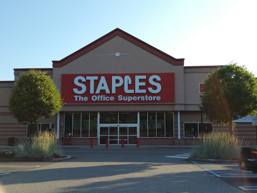 Office Supply Store «Staples», reviews and photos, 136 Kingsland Rd, Clifton, NJ 07014, USA