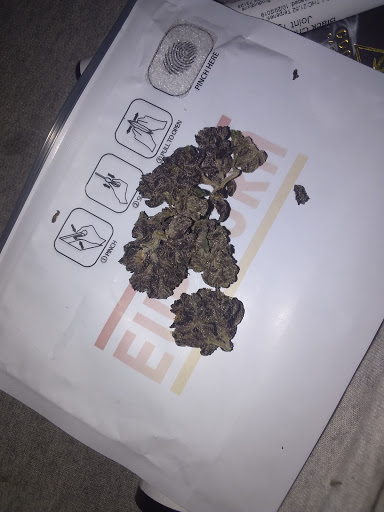 Novelty Store «Staxx Smoke and Gift Shop», reviews and photos, 8125 E 51st St c, Tulsa, OK 74145, USA