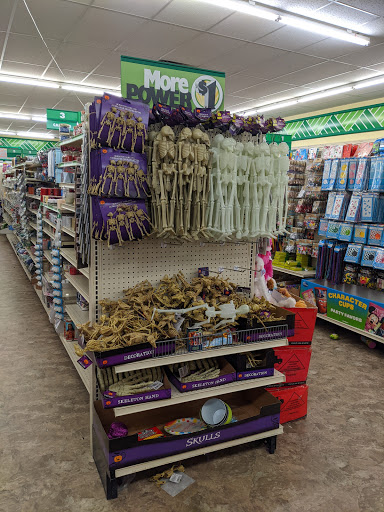 Dollar Store «Dollar Tree», reviews and photos, 135 Bloomfield Ave, Bloomfield, NJ 07003, USA
